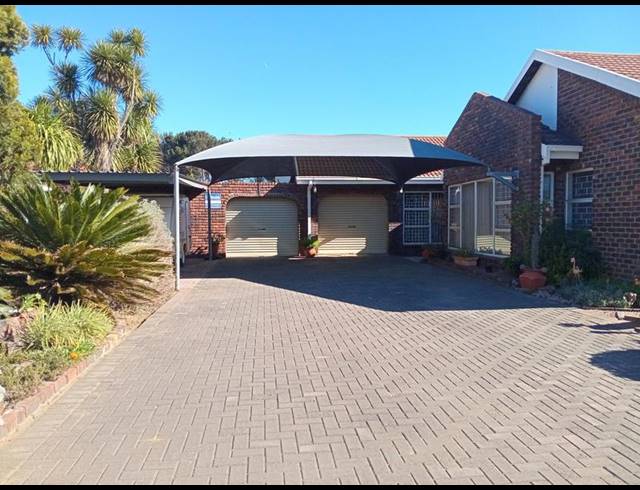 3 BEDROOM HOUSE FOR SALE IN VANDERBIJLPARK SW 2